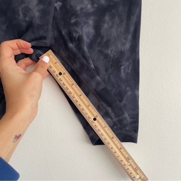 Lululemon Align Short 8" *Diamond Dye biker space tie dye grey black high rise 4 - Picture 13 of 14